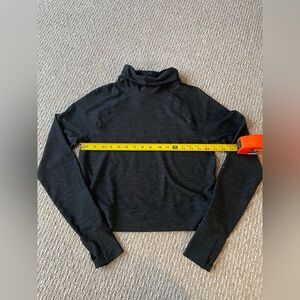 Prana women’s turtleneck shirt small black thumbholes